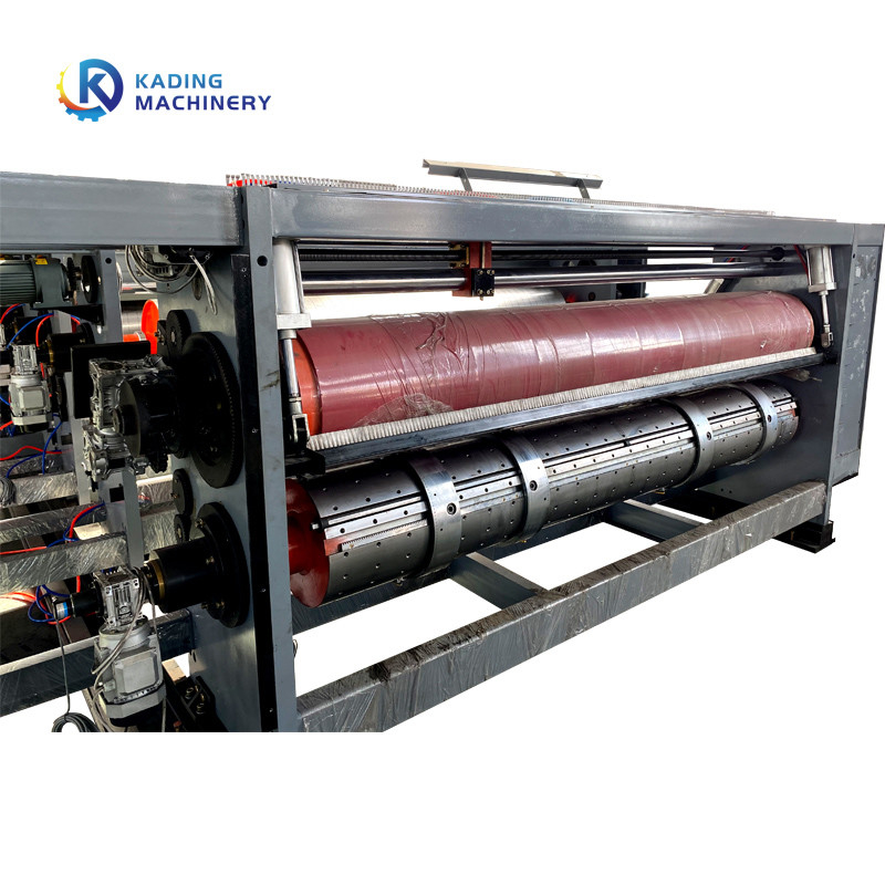 เครื่องตัดตายกล่องกระดาษมีด Slotting พร้อมระยะการแก้ไขทางกลและล้อตัดที่เพิ่มขึ้น